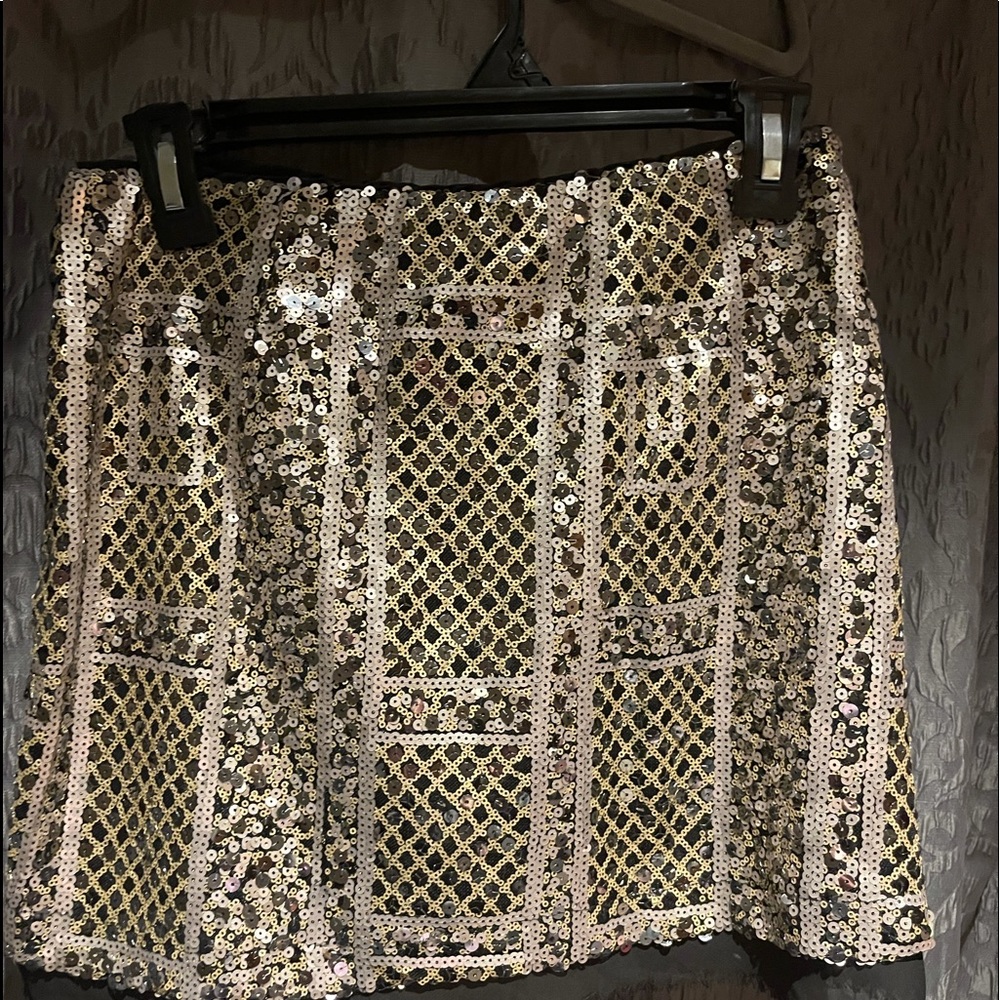 Forever 21 sequin black and gold skirt.